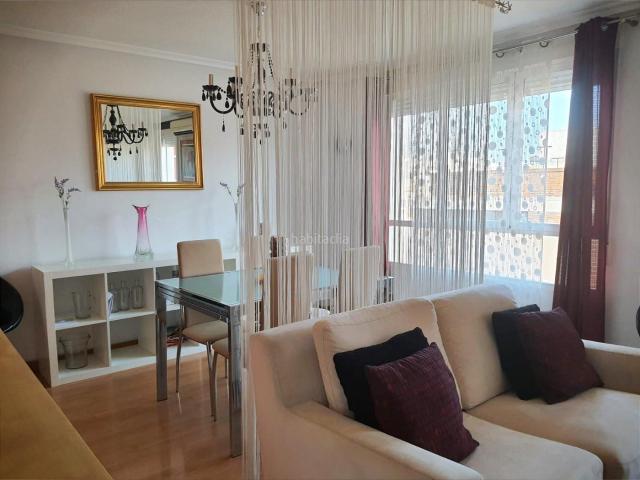 Piso en venta en Elche Elx, Plaza Crevillente Antiguos Juzgados El Asilo. Piso con plaza de garaje y con todas las comodidades. Pisos Elche.