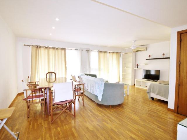 Piso en venta en Elche Elx, Reina Victoria Miguel Hernández. Gran piso reformado. Pisos Elche.