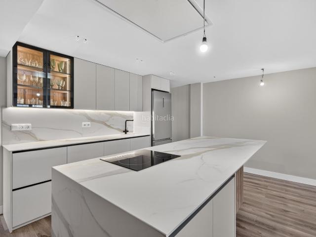 Piso en venta en Elche Elx, Reina Victoria Miguel Hernández. Piso completamente reformado de 4 dormitorios en Sector V, Elche. Pisos Elche.