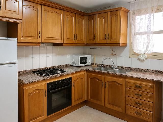 Piso en venta en Elche Elx, Reina Victoria Miguel Hernández. Piso amplio en venta entre Reina Victoria y Plaza Crevillente Elche. Pisos Elche.