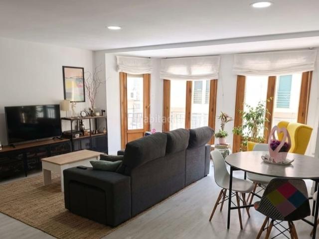 Piso en venta en Elche Elx, Reina Victoria Miguel Hernández. Un piso pensado para quienes valoran el espacio de verdad en su día a día. Pisos Elche.