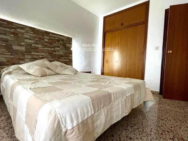 Piso en venta en Elche Elx, San Crispín. Piso en venta, 3 habitaciones, salón, balcón, cocina, galería, 2 baños, garaje. Pisos Elche.