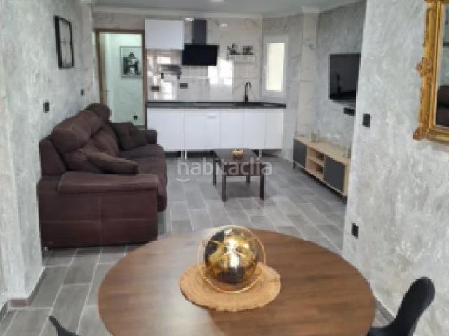 Piso en venta en Elda, Campo Alto Club de Campo. !CDATAPiso reformado 2 habit. y balcón, listo para entrar a vivir en Elda. Pisos.