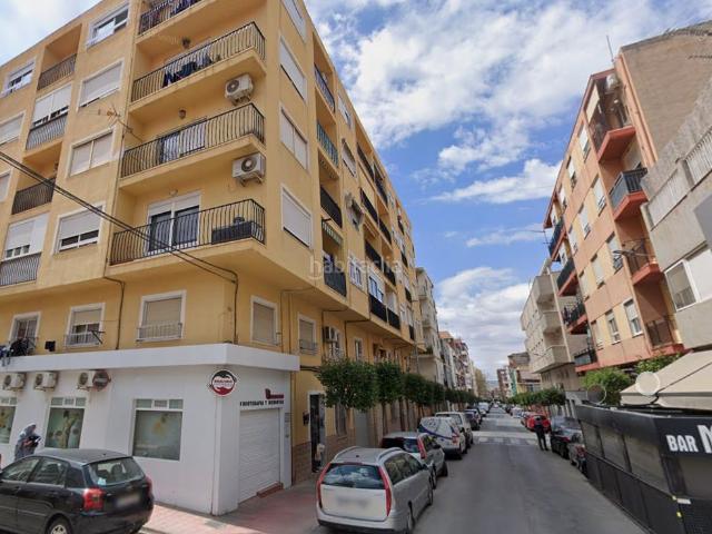 Piso en venta en Elda, Fraternidad. Pisos.