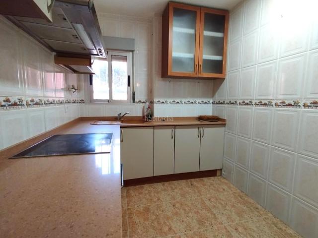 Piso en venta en Elda, Las Trescientas San Francisco Ciudad Vergel. PISO CON GARAJE EN VENTA EN ELDA ALICANTE. Pisos.