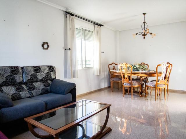 Piso en venta en Elda – Zona Avenida de Ronda con garaje y trastero
