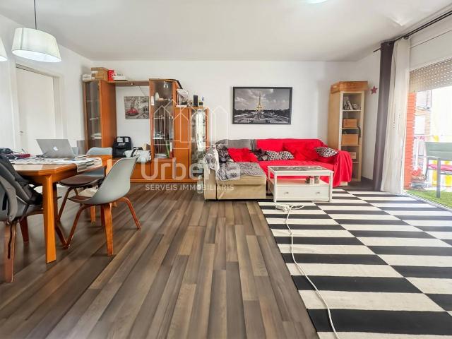 Piso en Venta en Els Pavos