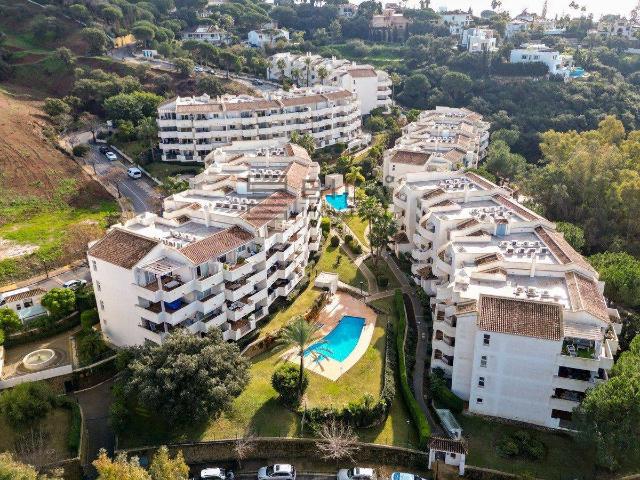 Piso en Venta en Elviria