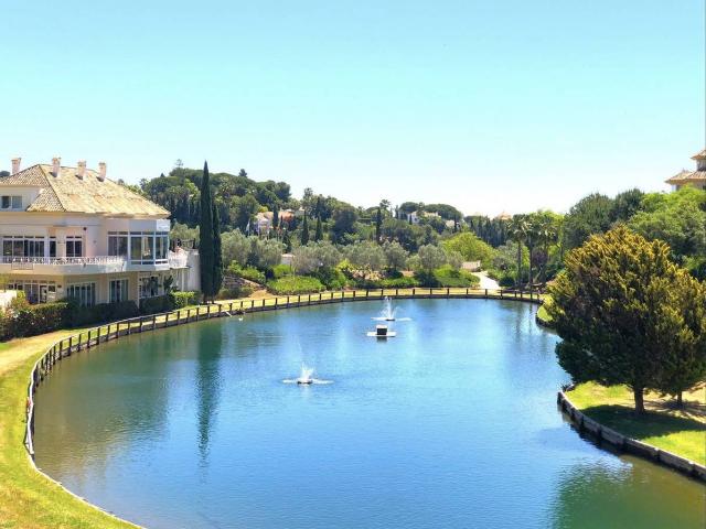 Piso en Venta en Elviria