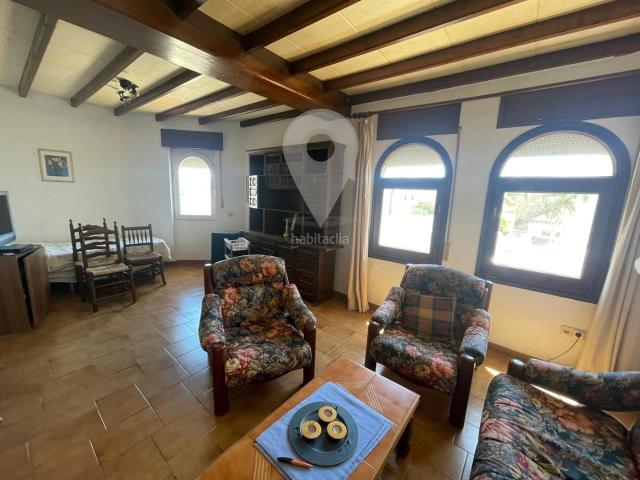 Piso en venta en Empuriabrava, Moxó Sant Mori Costa Brava. Increíble oportunidad de inversión Apartamento en Empuriabrava, a 1 km de la playa zona tranquila. Pisos.