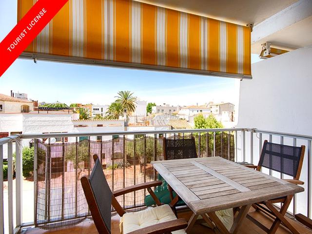Piso en venta en Empuriabrava, Moxó Sant Mori Costa Brava. Oportunidad de Inversión: Apartamento listo para alquilar en el centro. Pisos.