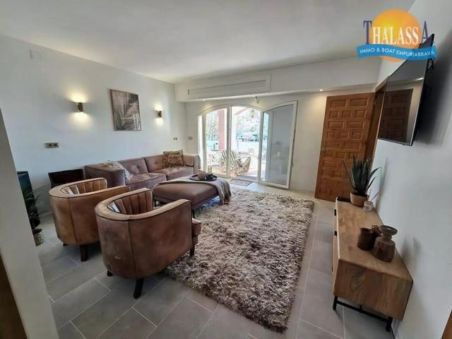 Piso en venta en Empuriabrava, Moxó Sant Mori Costa Brava. Piso prestigioso con terraza exceptional sector San Mori. Pisos.
