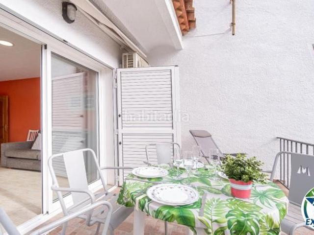 Piso en venta en Empuriabrava, Muga Gran Reserva Badia Costa Brava. Apartamento con terraza y parking exterior en excelente ubicación, a 150 m de la playa y con licencia turística. Pisos.