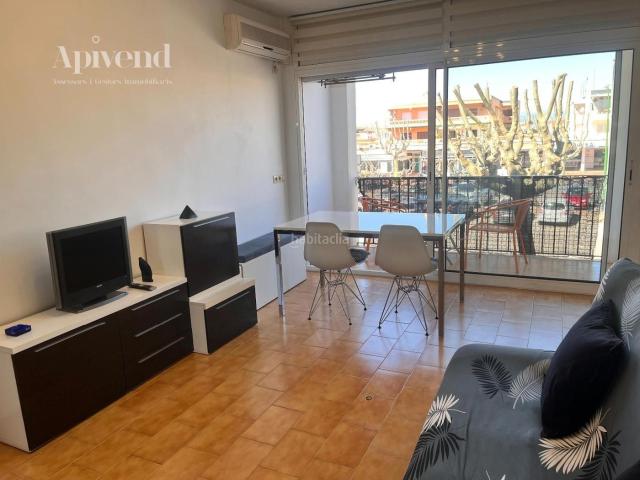 Piso en venta en Empuriabrava, Muga Gran Reserva Badia Costa Brava. GRAN RESERVA Encantador apartamento de 1 dormitorio con terraza en complejo con piscinas y jardines. Pisos.