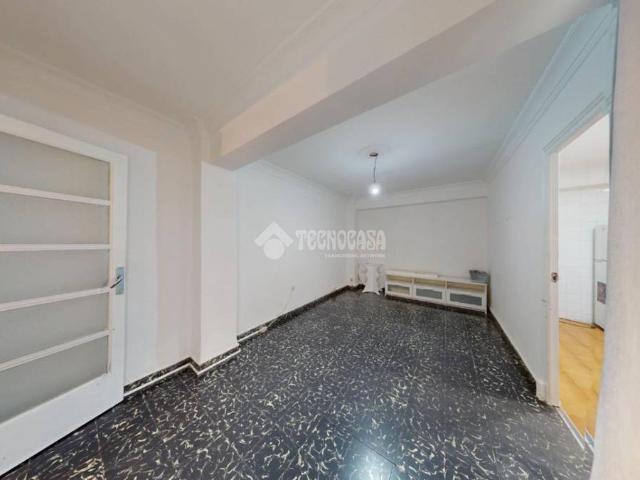 Piso en Venta en En Corts Doctor Waksman