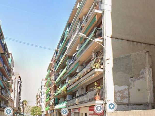 Piso en Venta en En Corts Doctor Waksman