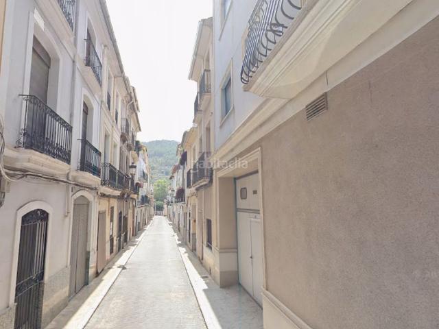 Piso en venta en Enguera. Pisos.