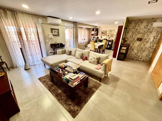 Piso en Venta en Ensanche Diputación