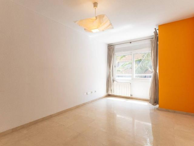 Piso en Venta en Ensanche Diputación