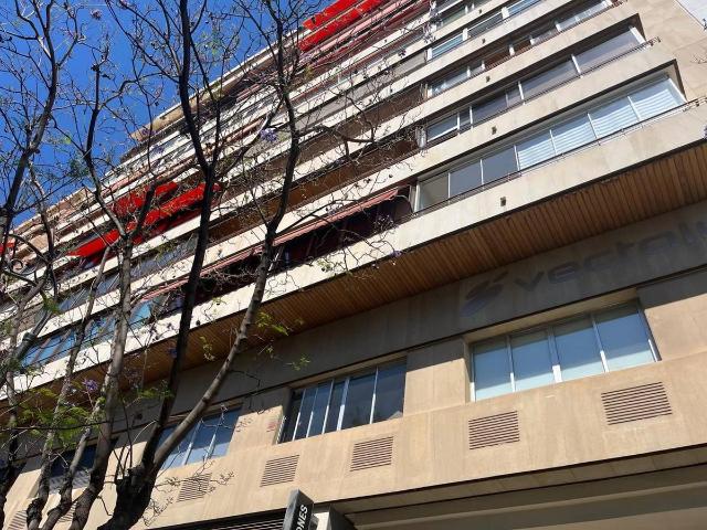 Piso en Venta en Ensanche Diputación
