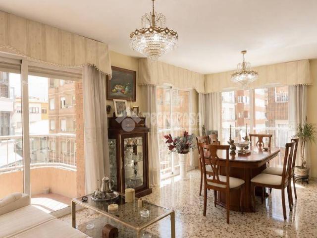 Piso en Venta en Ensanche Diputación