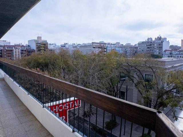 Piso en Venta en Ensanche Diputación
