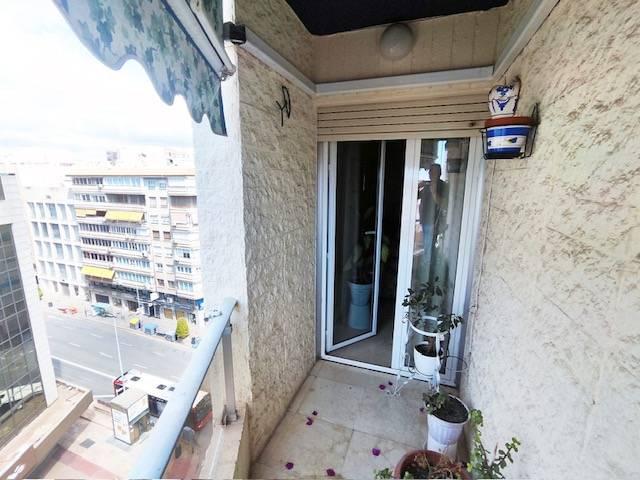 Piso en Venta en Ensanche Diputación