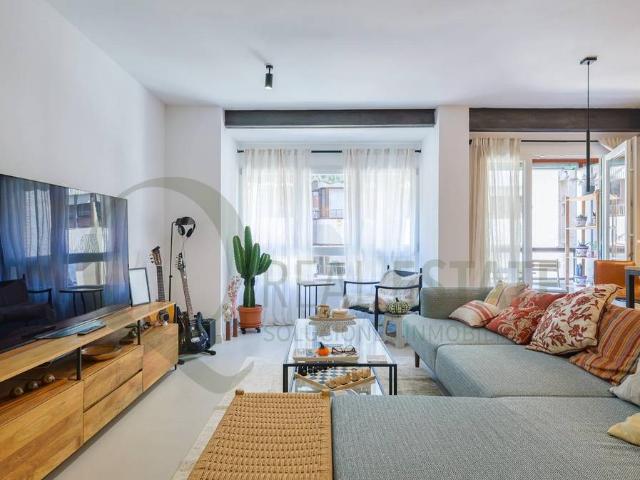 Piso en Venta en Ensanche Diputación