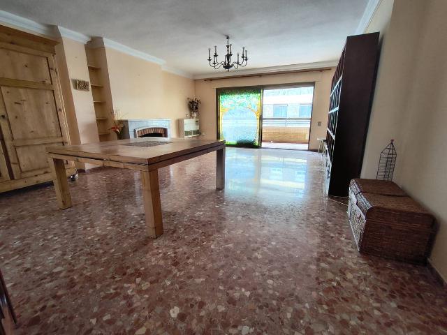 Piso en Venta en Ensanche Diputación