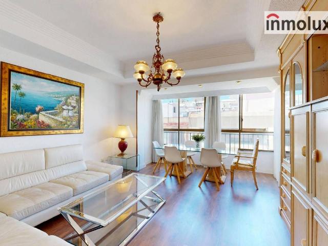 Piso en Venta en Ensanche Diputación