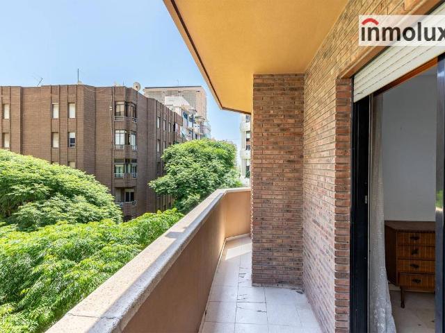 Piso en Venta en Ensanche Diputación
