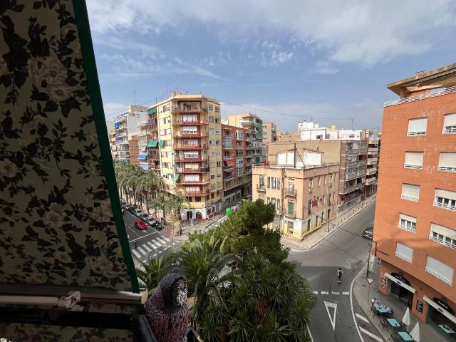 Piso en Venta en Ensanche Diputación