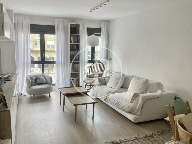 Piso en Venta en Ensanche Diputación
