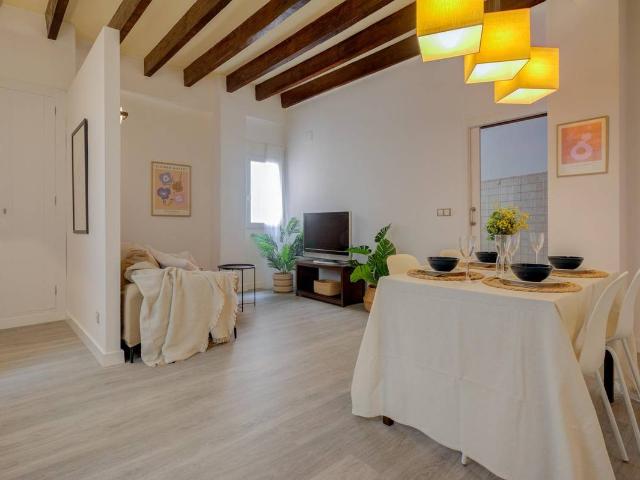 Piso en Venta en Ensanche Diputación