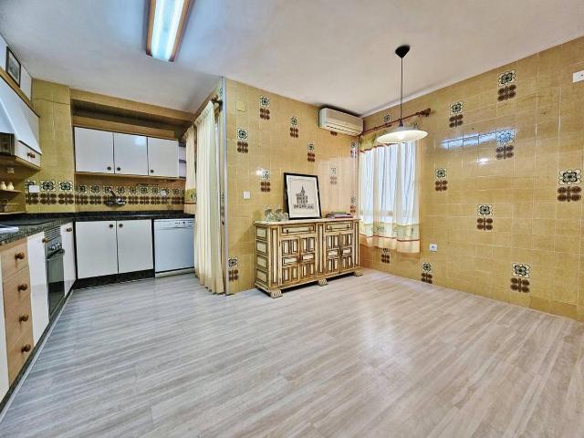 Piso en Venta en Ensanche Diputación