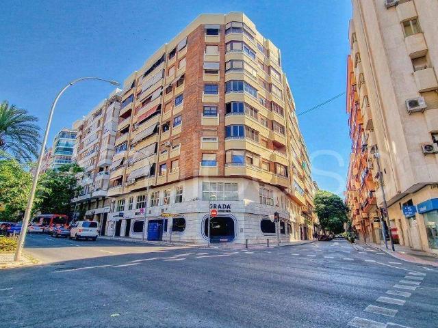 Piso en Venta en Ensanche Diputación