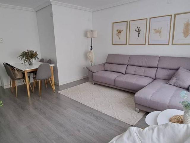 Piso en Venta en Ensanche Río Júcar
