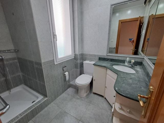 Piso en venta en Erandio. JUNTO AL METRO. Pisos.