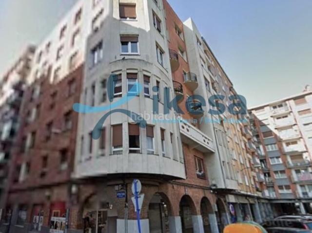 Piso en venta en Erandio. Se vende Piso en la localidad de Erandio, Vizcaya Sin Posesión. Pisos.