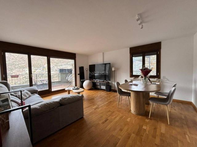 Piso en venta en Escaldes Engordany, Engolasters Pirineos. Piso en venta situado en la Zona de la Plana en Escaldes. Pisos.
