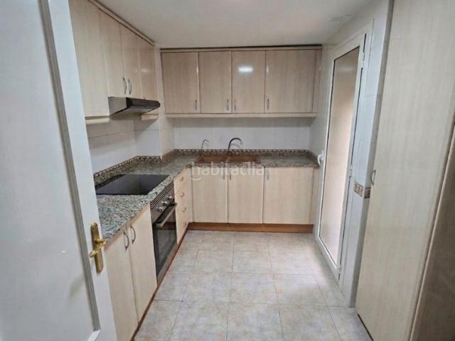 Piso en venta en Esparreguera, Nucli Urbà. GRAN OPORTUNIDAD AMPLIO Y LUMINOSO PISO!. Pisos.