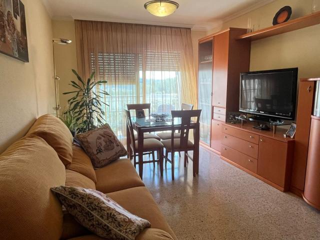 Piso en venta en Esparreguera, Nucli Urbà. PISO DE 3 HABITACIONES EN ZONA CENTRO. Pisos.