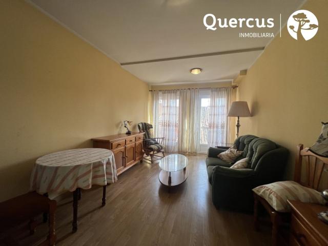 Piso en venta en Espirdo. Oportunidad única de adquirir un magnífico piso en la localidad de Espirdo. Este inmueble, con sus 72 m perfectamente distribuidos. Pisos.