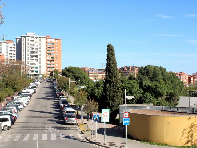 Piso en venta en Esplugues de Llobregat, Can Clota. Junto al parque. Pisos Esplugues de.