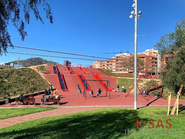 Piso en venta en Esplugues de Llobregat, de 102 m² 3 habitaciones por 392.000