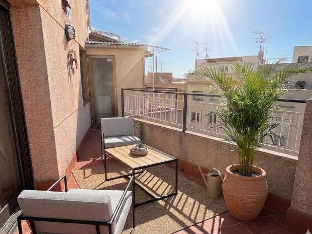 Piso en venta en Esplugues de Llobregat, de 40 m² 2 habitaciones por 245.000