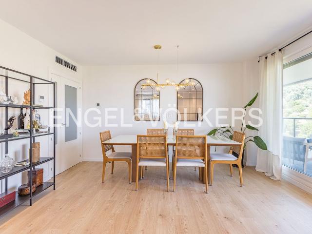 Piso en venta en Esplugues de Llobregat, Finestrelles. Exclusivo piso de 4 dormitorios en Finestrelles. Pisos Esplugues de.