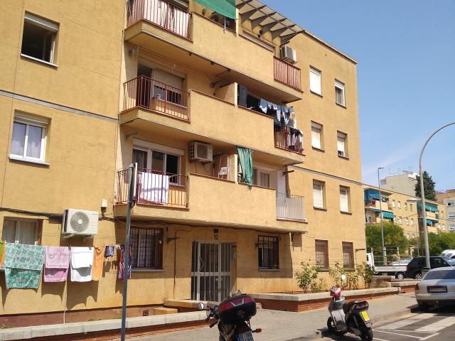 Piso en Venta en Espronceda