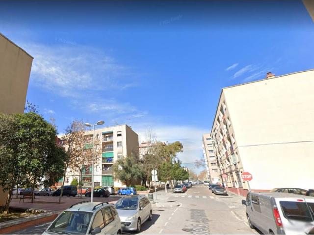 Piso en Venta en Espronceda