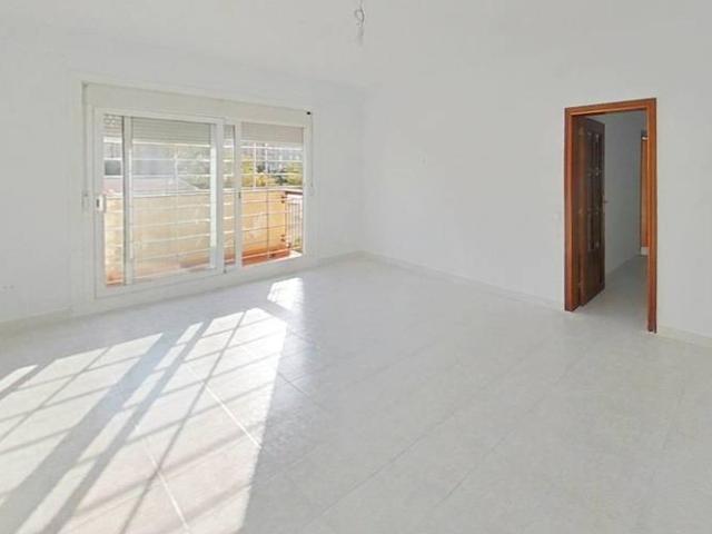 Piso en Venta en Espronceda